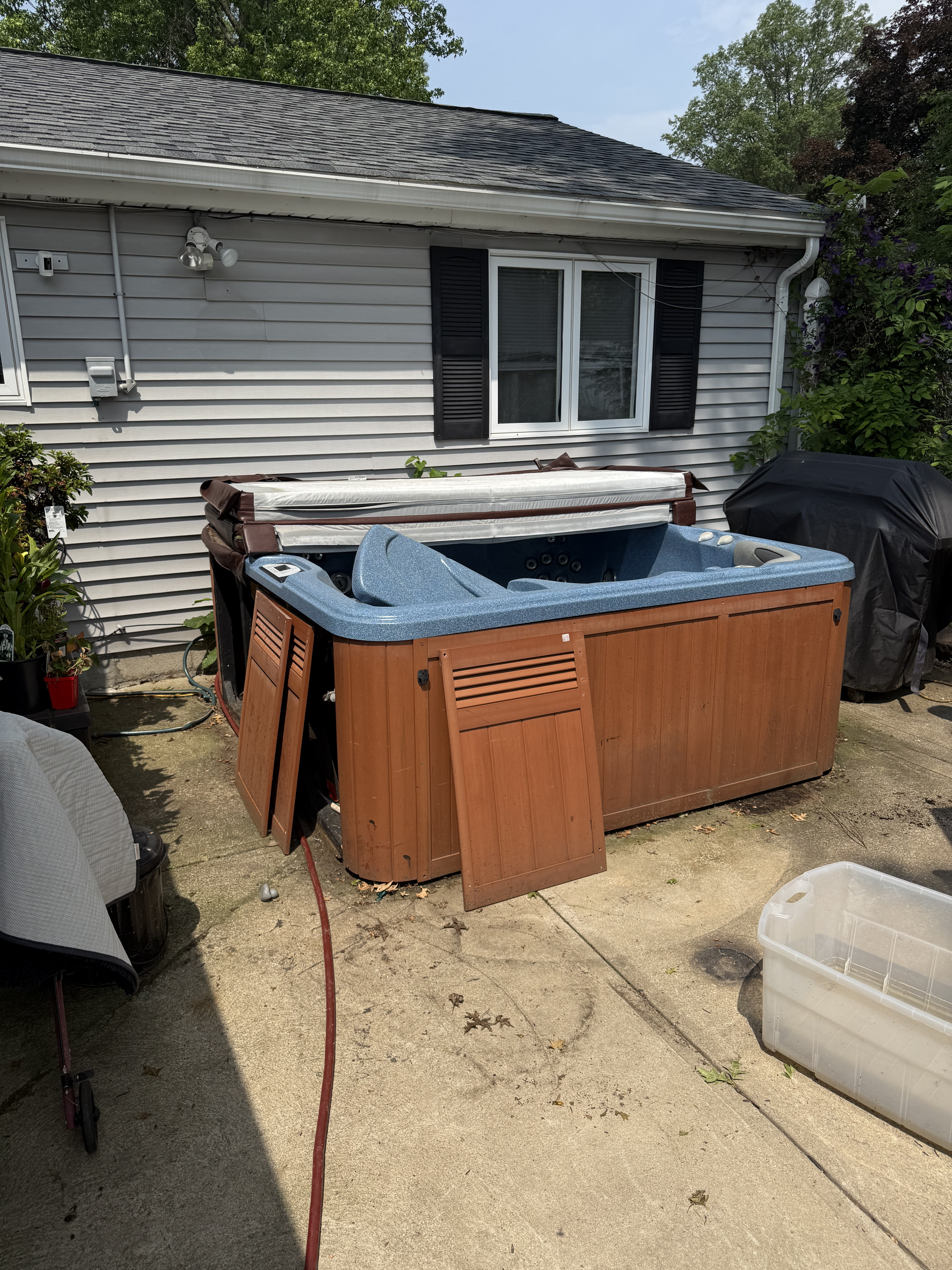 Hot tub before removal